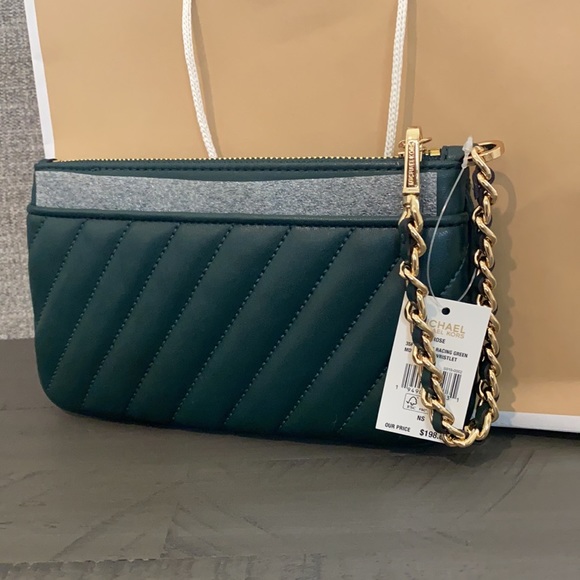 Authentic Michael Kors Wristlet - Picture 4 of 7